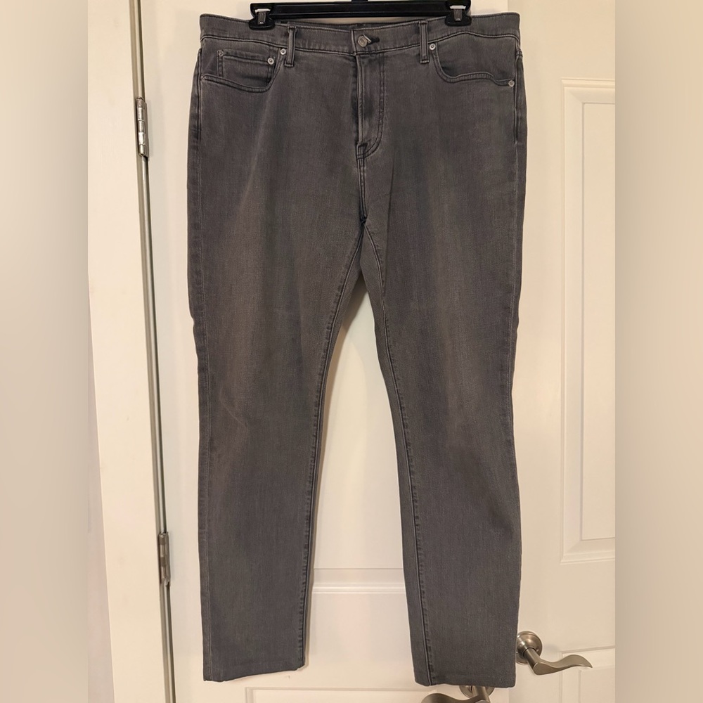 Abercrombie & Fitch Gray Athletic Skinny Stretch Jeans